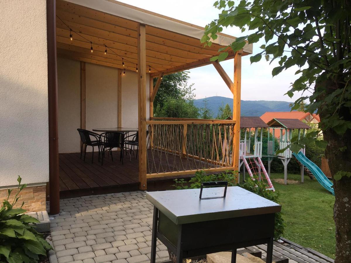 Bieszczadzki Hals - Dom Blizniak Apartment Polańczyk Екстериор снимка
